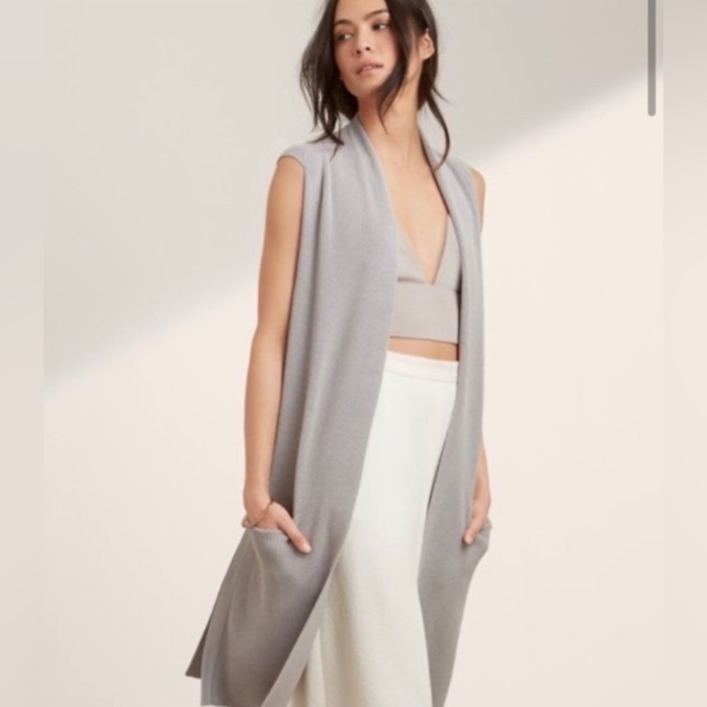 Aritzia Sweater Vest